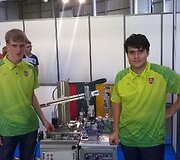 Profesinio meistri&scaron;kumo konkursas &bdquo;EuroSkills&ldquo; / Lukas Bieliauskas ir Dmitrij Novikov / G.Dervinio archyvo nuotr.