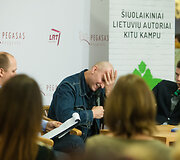 &Scaron;iuolaikinių lietuvių autorių dienos / Susitikimas su ra&scaron;ytoju Sigitu Parulskiu / Leidyklos &bdquo;Alma littera" nuotr.