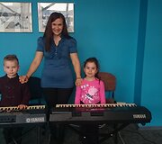 Yamaha muzikos mokyklos nuotrauka.