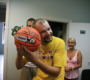 Akirmika i&scaron; 15min istorijos.