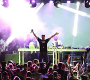 &bdquo;Revolution Festival&ldquo; akimirka