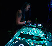 &bdquo;Revolution Festival&ldquo; akimirka