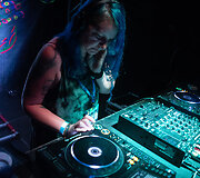 &bdquo;Revolution Festival&ldquo; akimirka