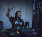 &bdquo;Revolution Festival&ldquo; akimirka