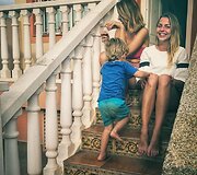 Vaida Skaisgirė su seserimi Egle ir jos vaikais Ispanijoje