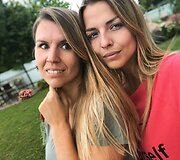 Vaida Skaisgirė su seserimi Egle