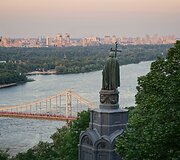 Ukraina
