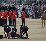 Elizabeth II gimtadienio paradas