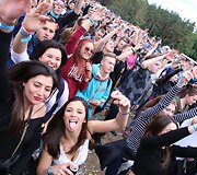 &bdquo;Summerburst&ldquo; festivalininkai