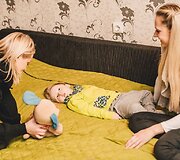 Eglė Straleckaitė su Nojumi ir jo mama Sigita