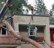 Pu&scaron;is apgriovė vilniečių namą