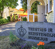 Palangos tremties ir rezistencijos muziejus J.Basanavičiaus gatvėje