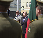 Juozas Olekas susitiko su Armėnijos gynybos ministru Seyranu Ohanyanu