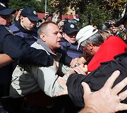 Kijeve aktyvistai užblokavo Rusijos ambasadą