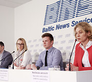 Nacionalinio vėžio instituto spaudos konferencija apie vie&scaron;ųjų pirkimų audito i&scaron;vadas
