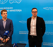 Susisiekimo ministras susitinko su &bdquo;Oro navigacijos&ldquo; atstovais