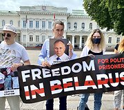Prie Prezidentūros protesto akcija dėl žmogaus teisių pažeidimų Baltarusijoje ir Astravo AE