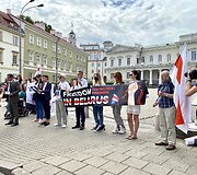 Prie Prezidentūros protesto akcija dėl žmogaus teisių pažeidimų Baltarusijoje ir Astravo AE