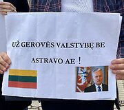 Prie Prezidentūros protesto akcija dėl žmogaus teisių pažeidimų Baltarusijoje ir Astravo AE