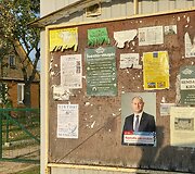 Rinkiminiai plakatai Padvarninkuose