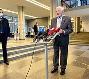 Prezidentas Valdas Adamkus atidavė balsą Seimo rinkimuose