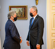 Gitanas Nausėda susitiko su Thierry Bretonu