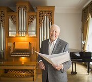 Rugsėjo 22 dieną operos solistas, įspūdingo balso tenoras Virgilijui Noreikai mini garbingą 80 metų sukaktį. Dar likus kelioms dienoms iki gimtadienio maestro sudalyvavo Žmonės.lt organizuotoje fotosesijoje, V.Noreika fotografui pozavo Lietuvos muzikos ir teatro akademijoje. 2015 m. rugsėjo 21 d.