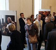 Arūno Baltėno fotografijų paroda &bdquo;Kataliki&scaron;kas liaudies pamaldumas Lietuvoje&ldquo; Vatikano universiteto bibliotekoje