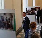 Arūno Baltėno fotografijų paroda &bdquo;Kataliki&scaron;kas liaudies pamaldumas Lietuvoje&ldquo; Vatikano universiteto bibliotekoje
