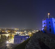 Gedimino pilis nu&scaron;vito mėlynai