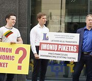 Lietuvos vežėjų piketas prie Europos komisijos atstovybės