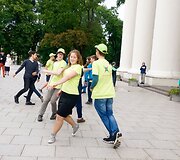 Folkloro ansamblių pasirodymas Katedros aik&scaron;tėje