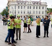 Folkloro ansamblių pasirodymas Katedros aik&scaron;tėje