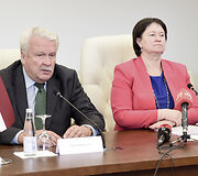 Žemės ūkio ministrės V.Baltraitienės ir Latvijos žemės ūkio ministro J.Duklavs spaudos konferencija