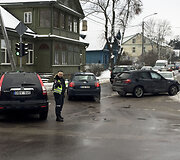 Vilniuje susidūrė &bdquo;Honda&ldquo; ir BMW