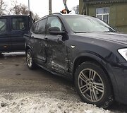 Vilniuje susidūrė &bdquo;Honda&ldquo; ir BMW