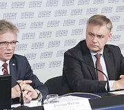 Erlandas Mikėnas, Robetas Dargis