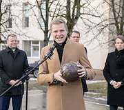 &Scaron;alia Vilniaus Karolini&scaron;kių gimnazijos atidaryta nauja mažoji futbolo aik&scaron;tė