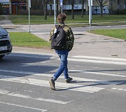 Žiedinės sankryžos Vilniuje su nusitrynusiu žymėjimu 