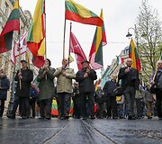 Lietuvos trispalvės &scaron;imtmečiui - specialios eitynės