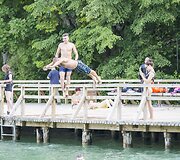 Vasari&scaron;ka kaitra prie Žaliųjų ežerų