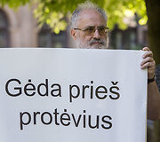  Protesto akcija prie Lietuvos žydų bendruomenės būstinės Vilniuje