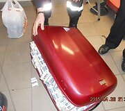 Balandžio 26 d. Medininkų kelio poste sulaikyta kontrabanda gabenta diplomatiniame automobilyje.