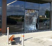 &Scaron;iąnakt Kauno rajone, Ringauduose, galimai keturi kaukėti asmenys bandė pavogti bankomatą, prane&scaron;a Kauno policija
