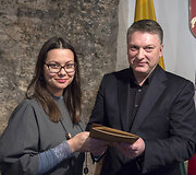 Ra&scaron;ytojai Kristinai Gudonytei  įteikta Patriotų premija už knygą &bdquo;Jie grįžta per pilnatį&ldquo;