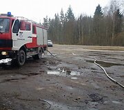 Sudegė lengvasis automobilis