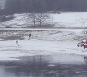 Sostinės gelbėtojai po Neries ledu ie&scaron;ko skenduolės