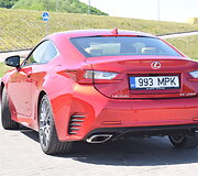 Naujasis &bdquo;Lexus RC200t&ldquo; automobilis
