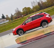 Elektroninės stabilumo sistemos bandymai su &bdquo;Subaru XV&ldquo;
