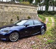 Atnaujintas &bdquo;Lexus IS&ldquo; automobilis